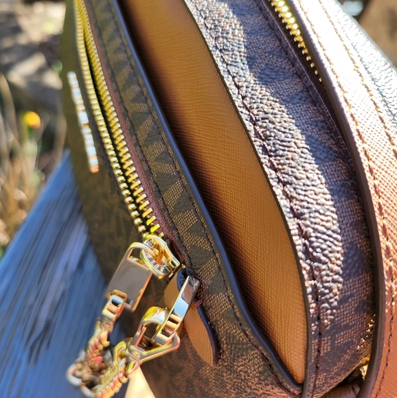 🆕MICHAEL💖KORS JET SET Crossbody Bag👜 - Picture 11 of 16